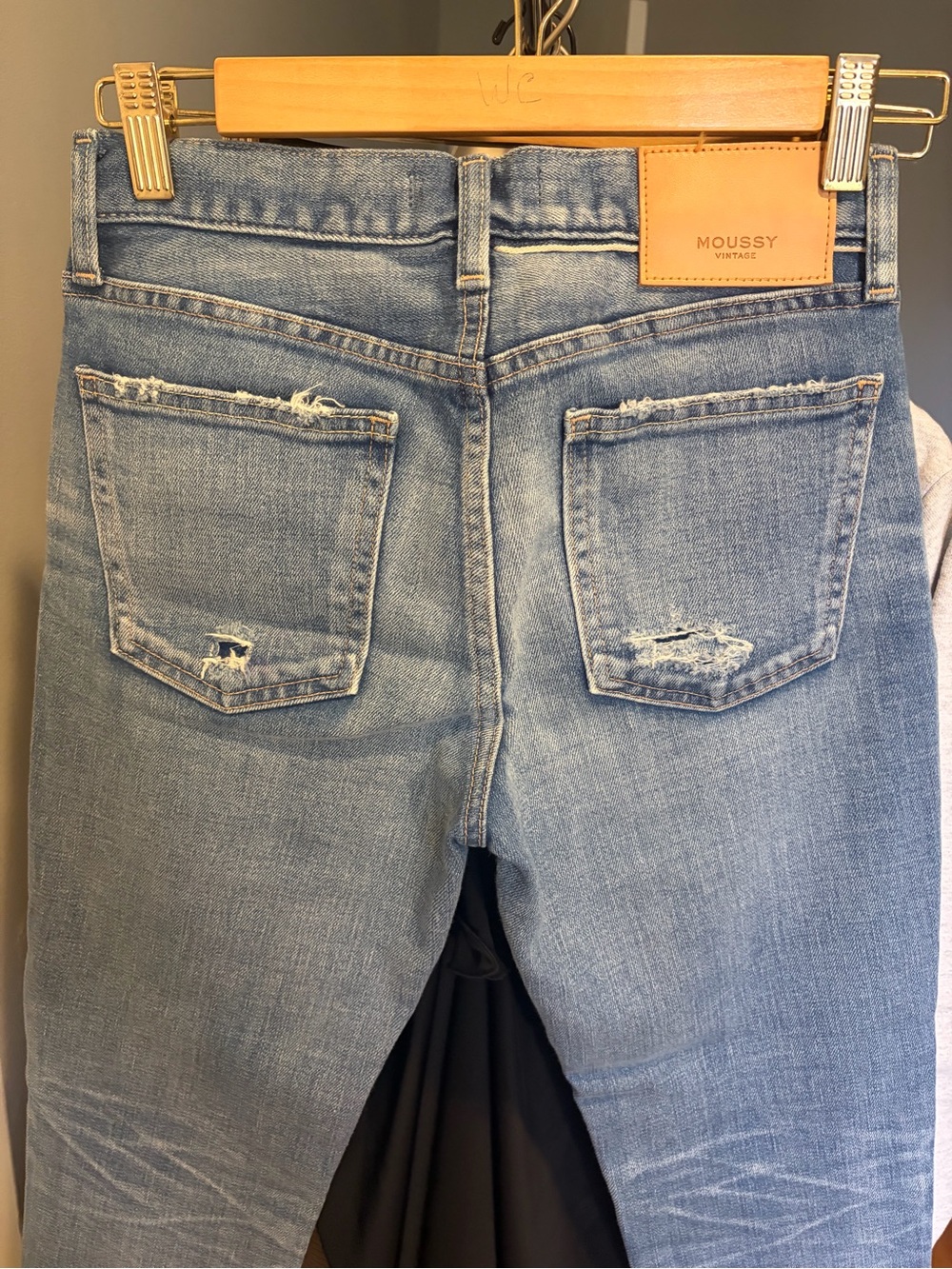 Moussy Light Blue Cropped Distressed Jeans - Picture 8 of 12